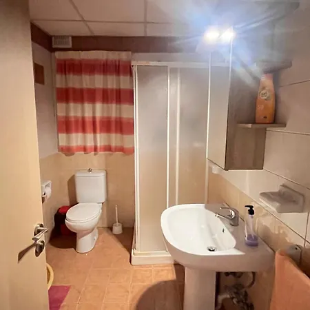 Rita House Cozy Near Malta Airport, Paola Rum i privatbostad *